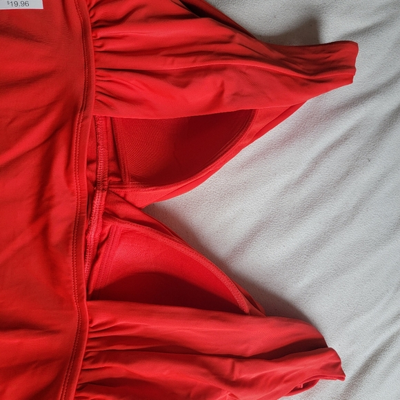 CUTE RED ONE PIECE - Picture 4 of 7